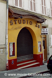 L'Age d'Or location: Le Studio 28, rue de Tholoz&eacute;;, Montmartre, Paris