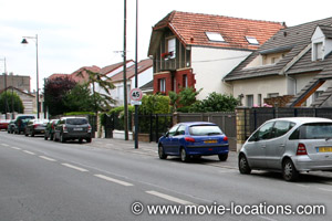 Bande a Part filming location: Quai Saint Bernard, Paris