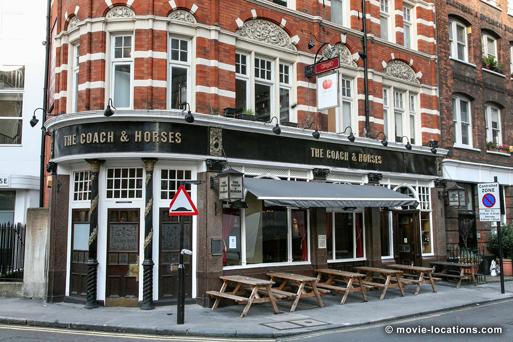 Edge Of Tomorrow film location: Coach and Horses pub, Clerkenwell, London