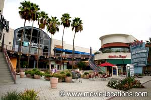 The 40-Year-Old Virgin location: The Encino Courtyard Mall, Ventura Boulevard, Ventura, San Fernando Valley