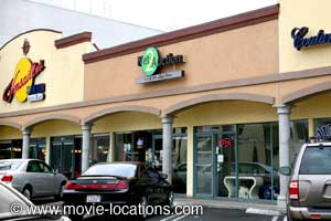 The 40-Year-Old Virgin location: Net2Auction, Ventura Boulevard, Ventura, San Fernando Valley