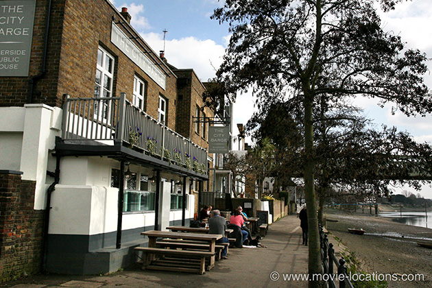 Help! filming location: The City Barge pub, Strand-on-the-Green, Kew, London