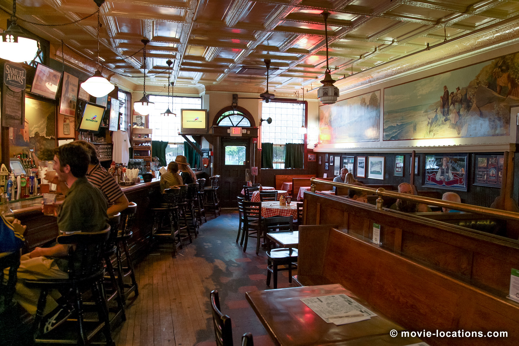 Mystic River film location: Doyle's cafe, Washington Street, Jamaica Plain
