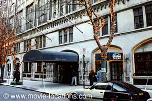 Manhattan Murder Mystery location: Cafe des Artistes, West 67th Street, New York