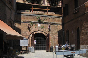 Quantum Of Solace location: Siena, Italy