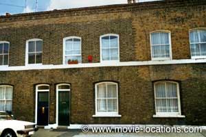 (Secrets And Lies filming location, Quilter Street, Bethnal Green)