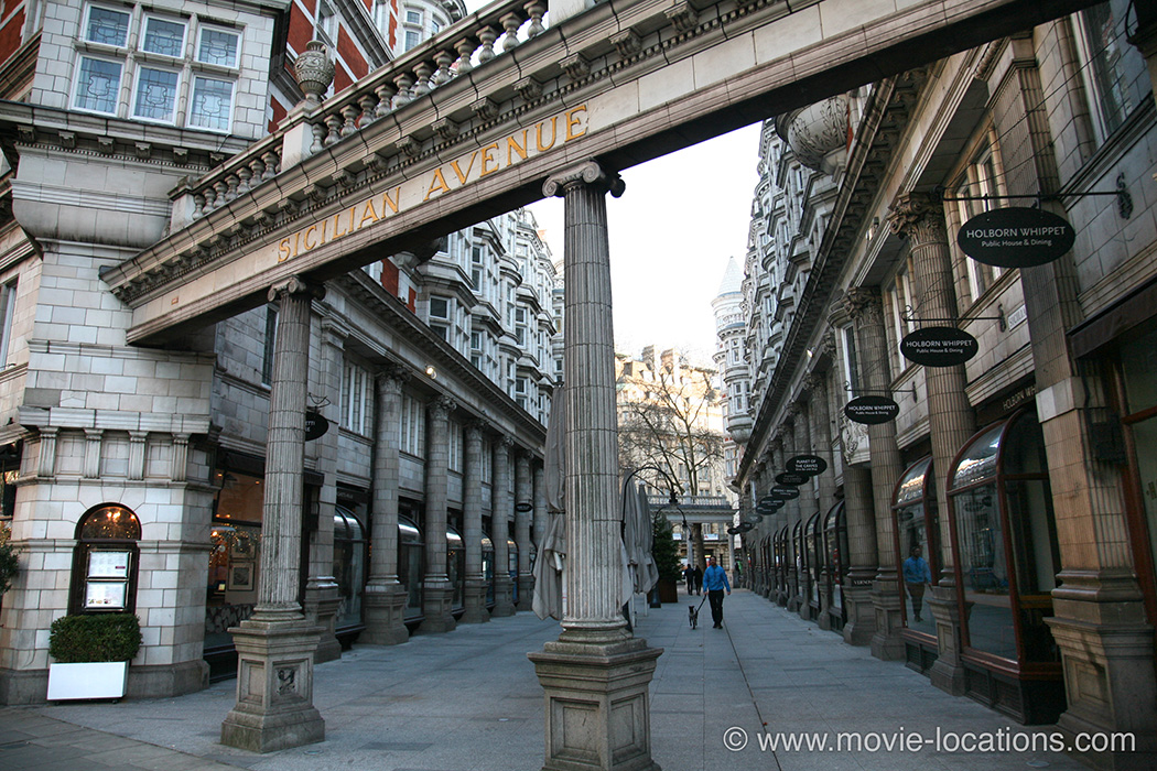 Wonder Woman filming location: Sicilian Avenue, London