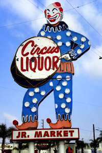 Alpha Dog film location: Circus Liquor, Vineland Avenue, North Hollywood, California