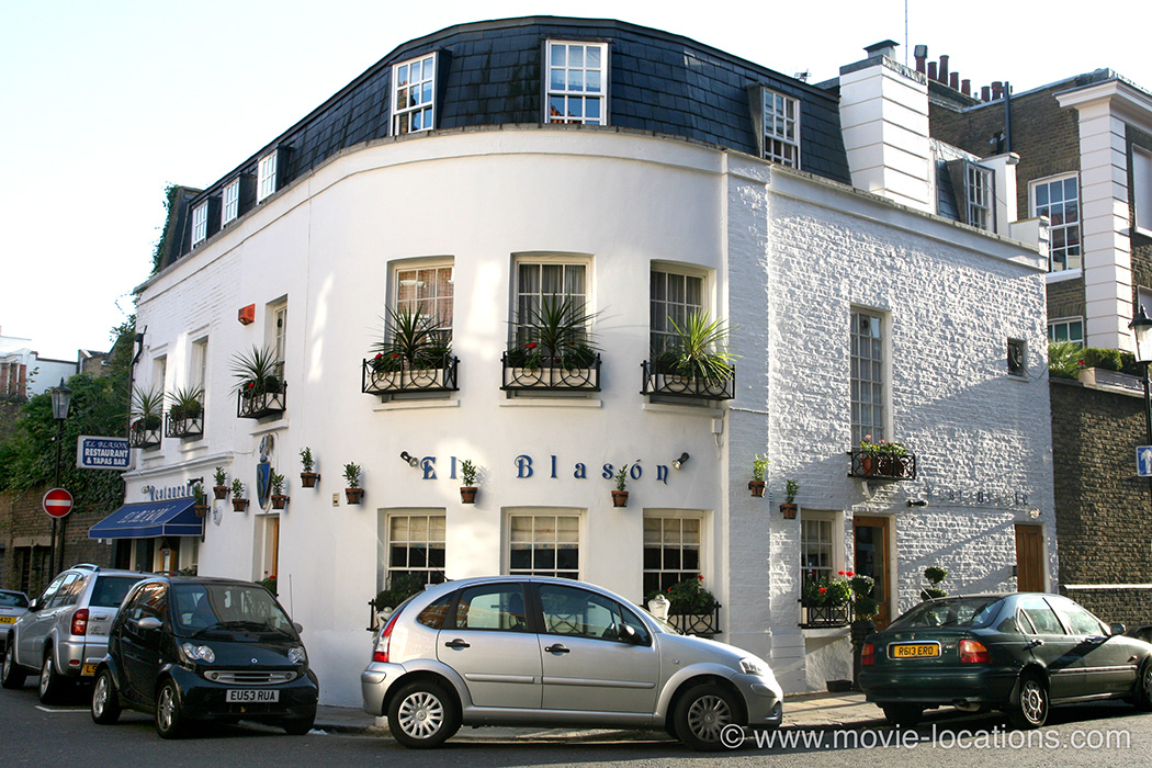 Blowup location: El Blason Restaurant, Blacklands Terrace, Chelsea, London SW3