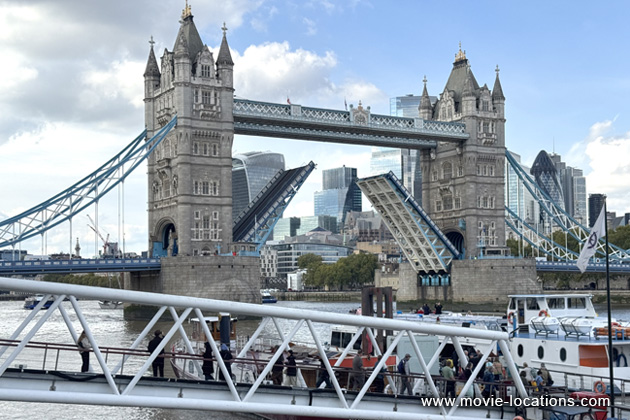 Brannigan film location: Tower Bridge, London