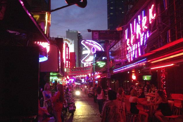 Bridget Jones: The Edge Of Reason film location: Soi Cowboy, Bangkok