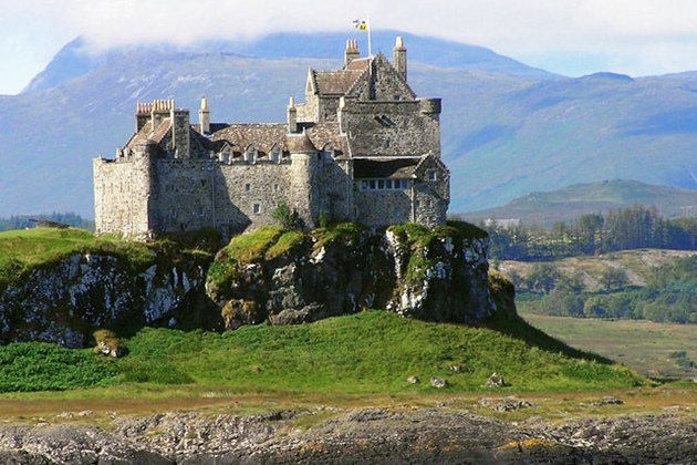 Entrapment filming location: Duart Castle, Argyll and Bute, Scotland
