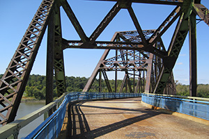 Escape From New York filming location: Chain Of Rocks Bridge, St Louis, Missouri