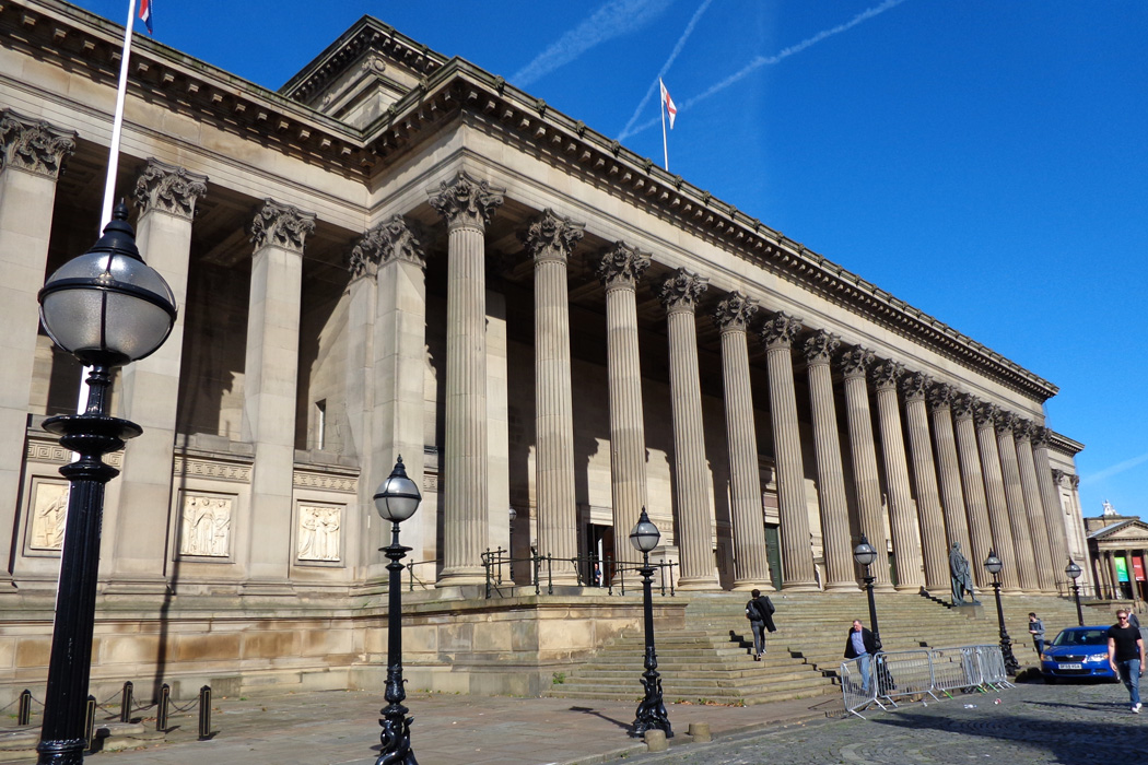 Fantastic Beasts And Where To Find Them filming location: St George's Hall, Liverpool