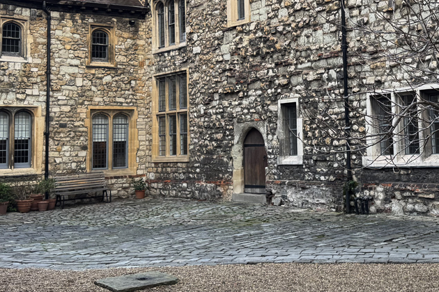 Hamnet film location: Washhouse Court, Charterhouse, London