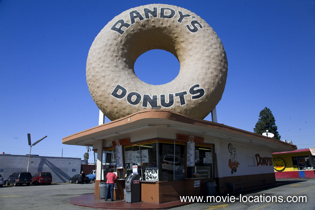 Earth Girls Are Easy film location: Randy's Donuts, Inglewood, Los Angeles