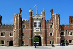 Jack The Giant Slayer filming location: Base Court, Hampton Court Palace, East Molesey, Surrey