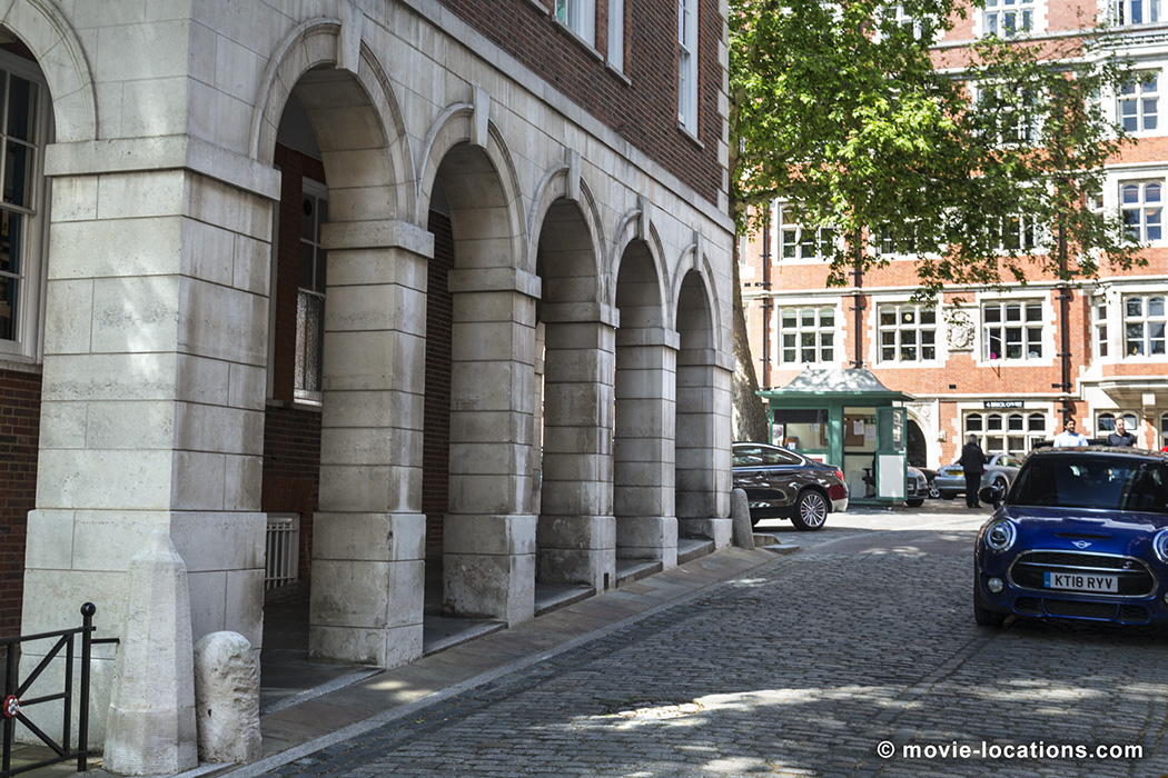 Mary Poppins Returns film location: Middle Temple Lane, Middle Temple, Temple, London EC4