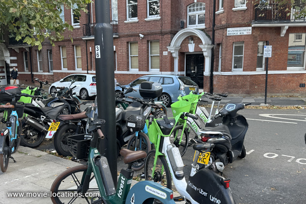 Repulsion film location: Hammersmith Bridge Road, London W6