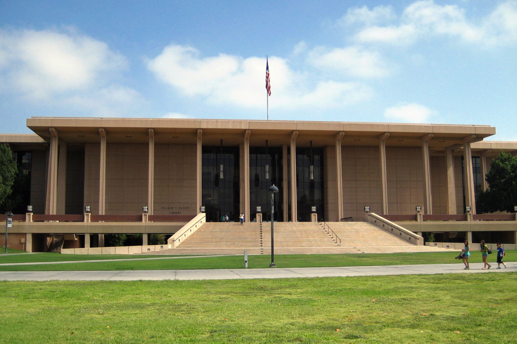 Star Trek (2009) location: Oviatt Library, Cal-Tech University, Northridge