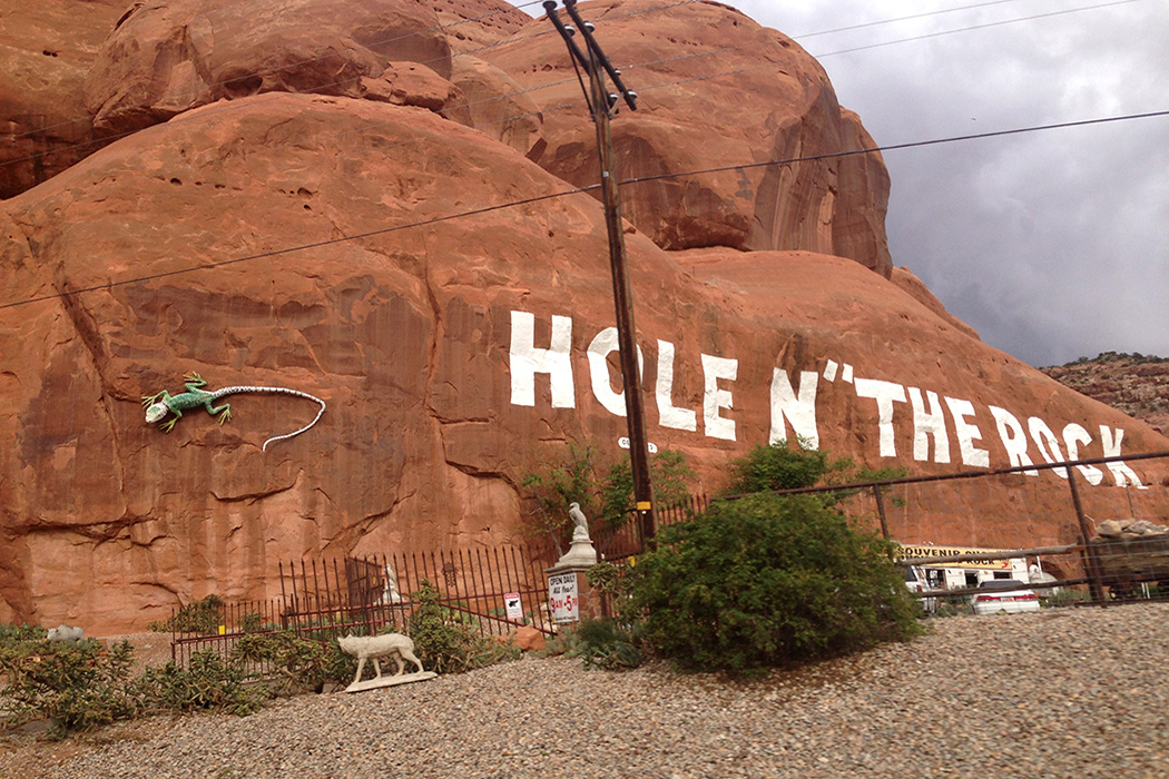 Transformers Age Of Extinction film location: Hole 'N The Rock, Moab, Utah
